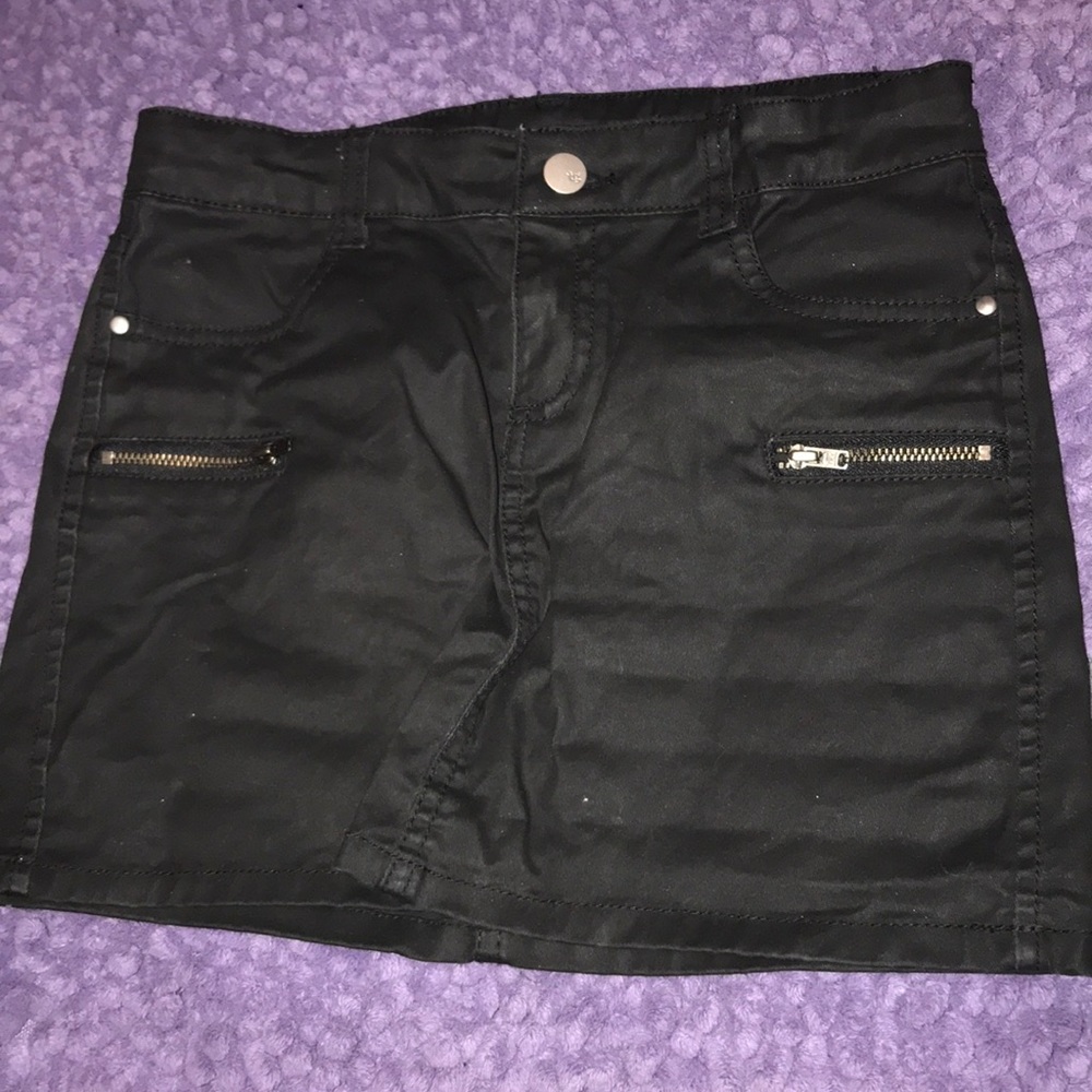 Black skirt